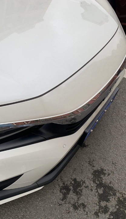 十一代思域机盖颜色不一致
车刚买来的时候就机盖和前面的壳子颜色不一样了，当时感觉