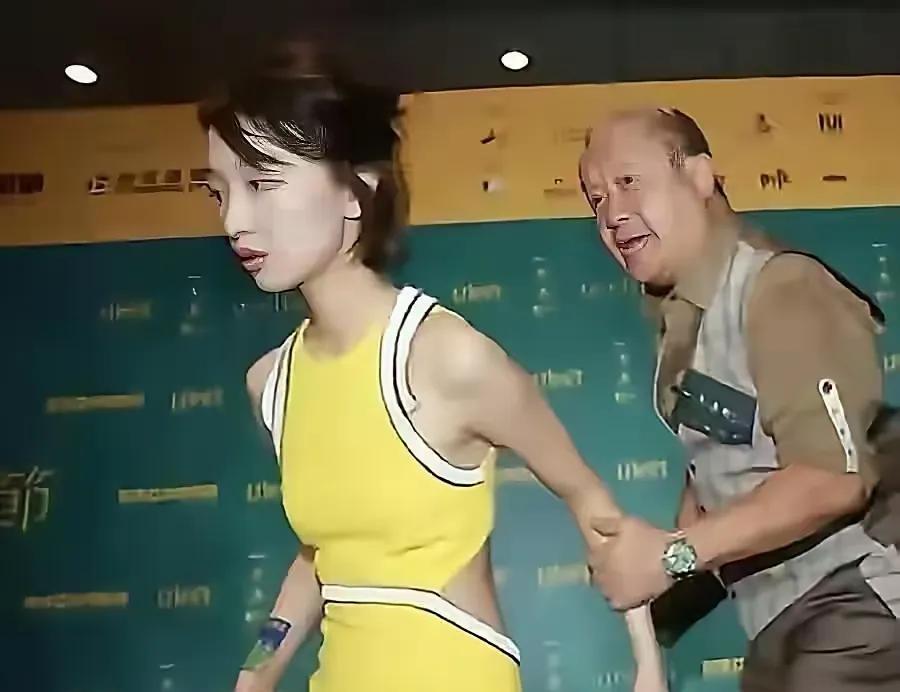 黄土埋到脖子，毛病一点没改