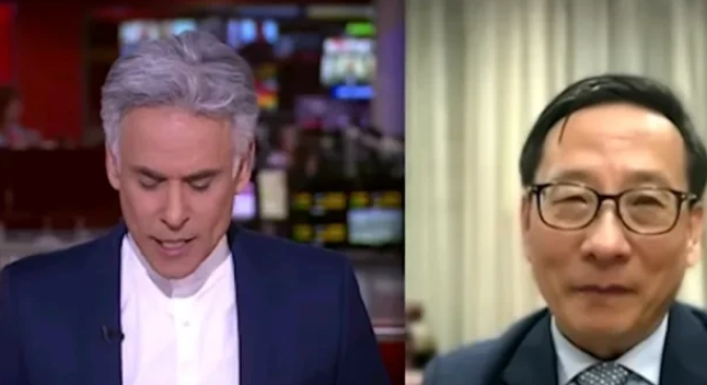 高志凯应BBC记者之邀参与采访。

记者：中美之间，哪一方会率先妥协？
高志凯：