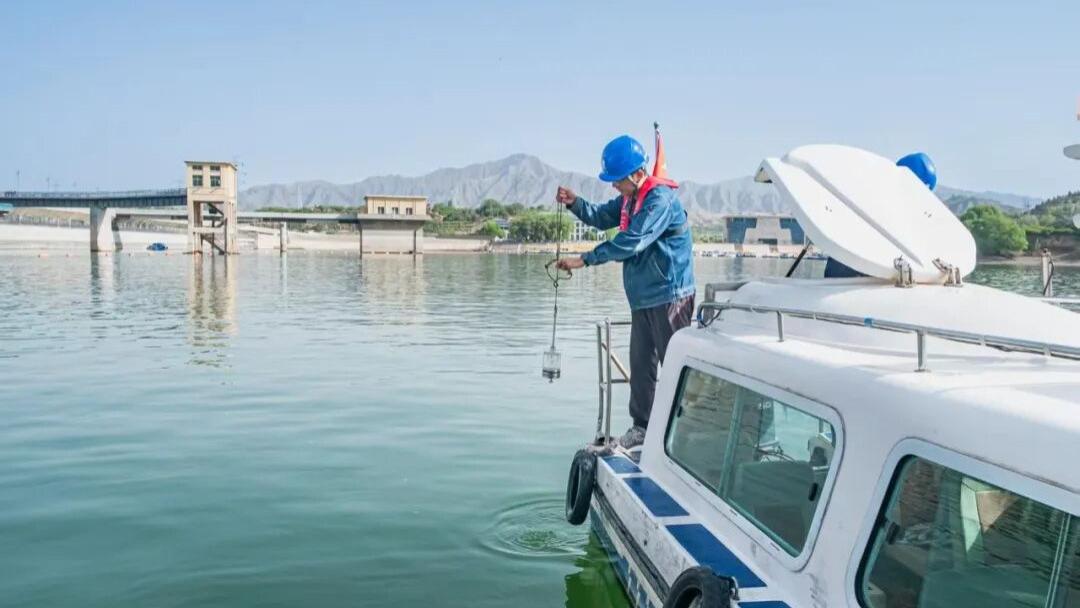 基于北斗三号短报文的水利作业人员定位通信方案