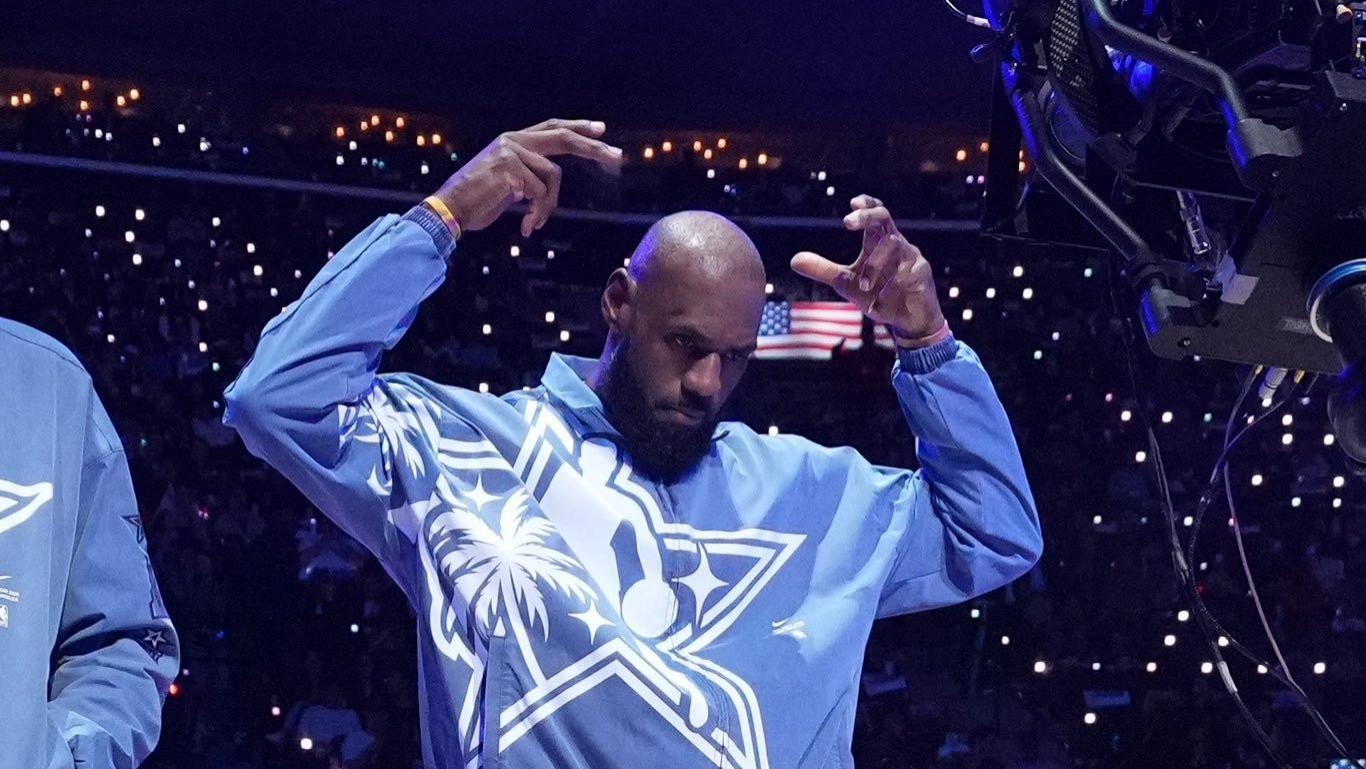 NBA不能没有詹姆斯！1日内2人力挺勒布朗，夏天回骑士已无悬念？