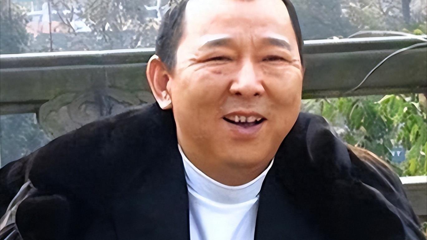 身家400亿，染指12位女星，一餐百万，被捕时：没人敢治我的罪
