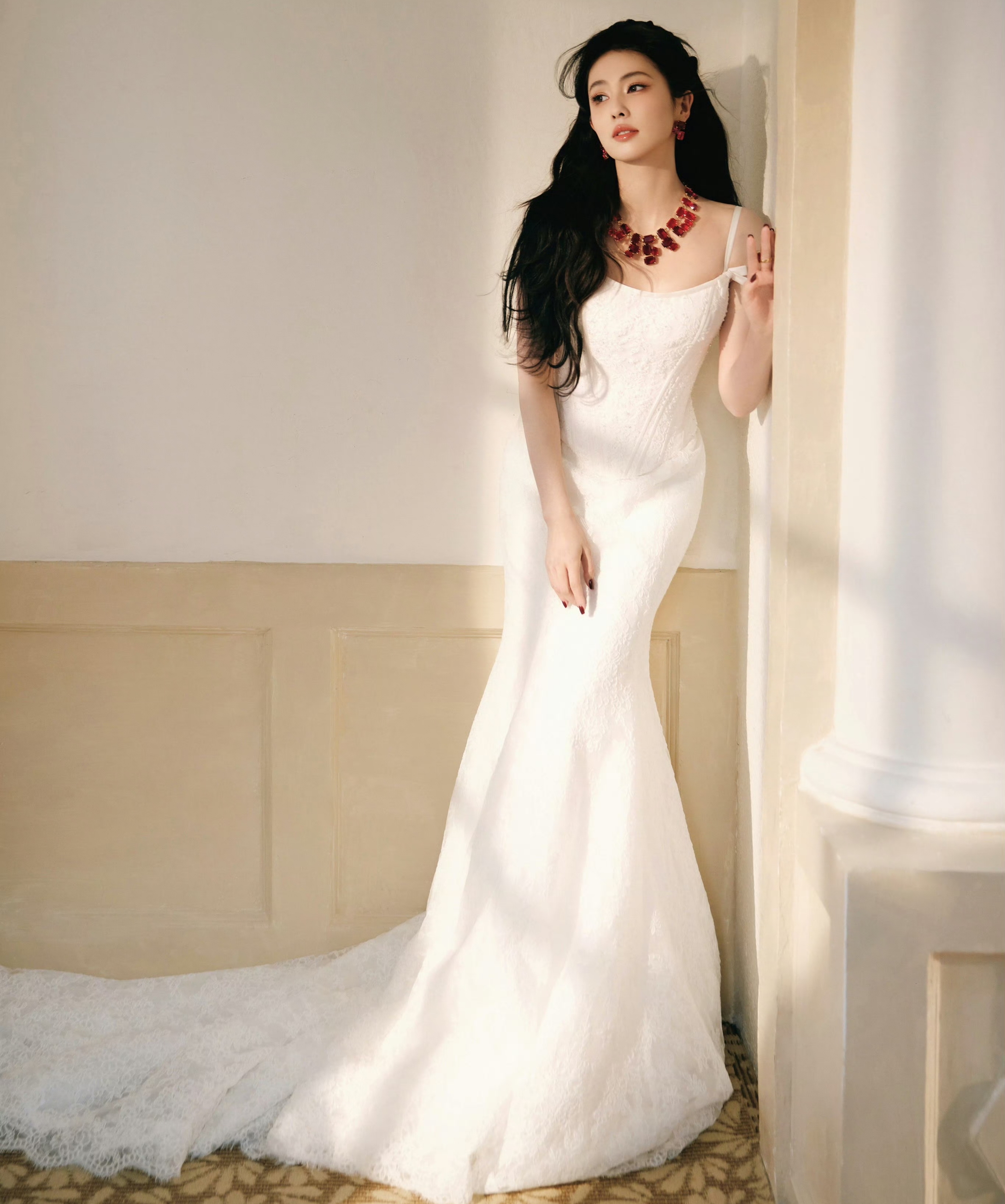 白鹿出发图超吸睛！修图“魔法”究竟有多厉害？