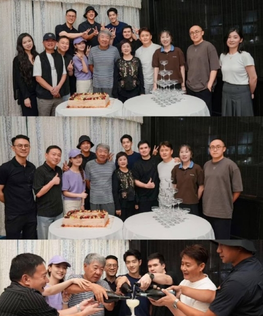谁家哥哥这么帅气呀，真的不得了，肖战这个笑这个眼神我真的爱了，沦陷了。