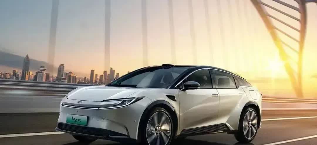 一夜之间，工信部发布的燃油新规，直接让燃油车市场炸了！

2026年1月1日