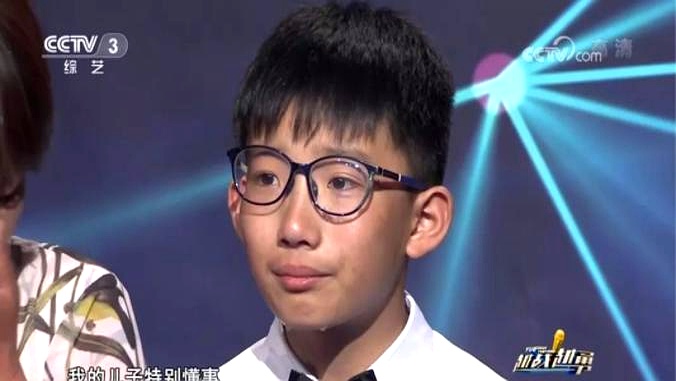 33岁，癌症晚期，老公跑了。这剧本，够狗血吧？可龚艳偏偏就遇上了。她没哭天抢地，