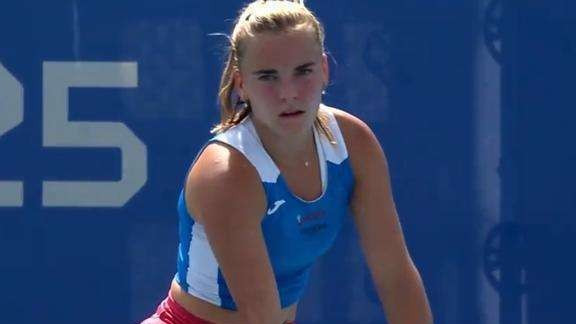 大喜讯，中国莎娃又赢了：2-0横扫，杀进四强，下轮决战头号种子