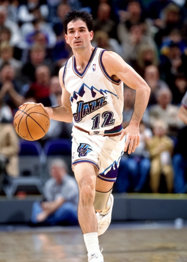 爵士名宿斯托克顿语出惊人！

NBA历史助攻王斯托克顿近日在一档节目中表达了对詹