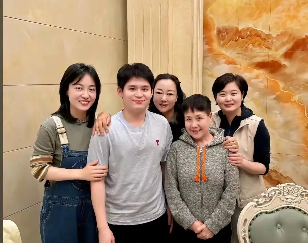 林诗栋之败，败在哪里？
林诗栋这个世一很快跌落神坛，令人失望，没有创造奇迹，败在