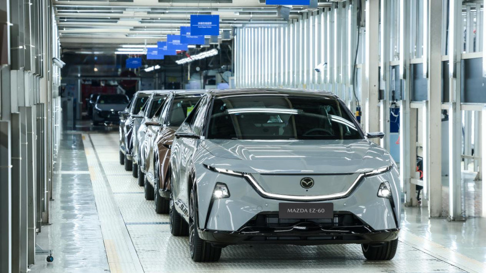 央视“第一发布”车企首秀 长安马自达EZ-60央视认证全球好车