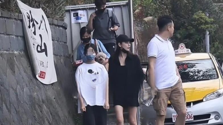 汪小菲行动了，把儿子女儿接回家居住，具俊晔处境将会更加困难