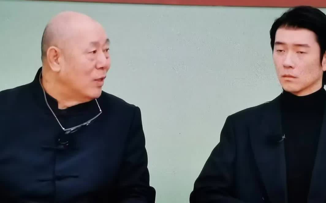 李诚儒：“特约演员的片酬比群演的要高很多。”陈腾跃：“特约最低的是300块钱，加