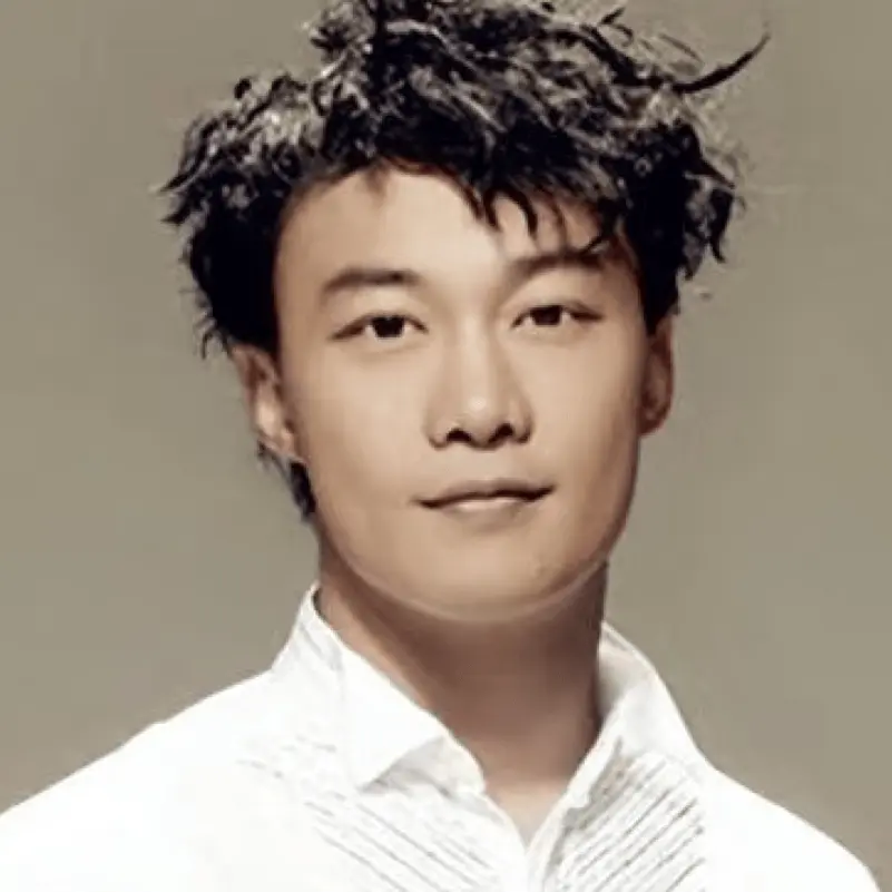 陈奕迅VS王力宏，谁的咖位更大？


