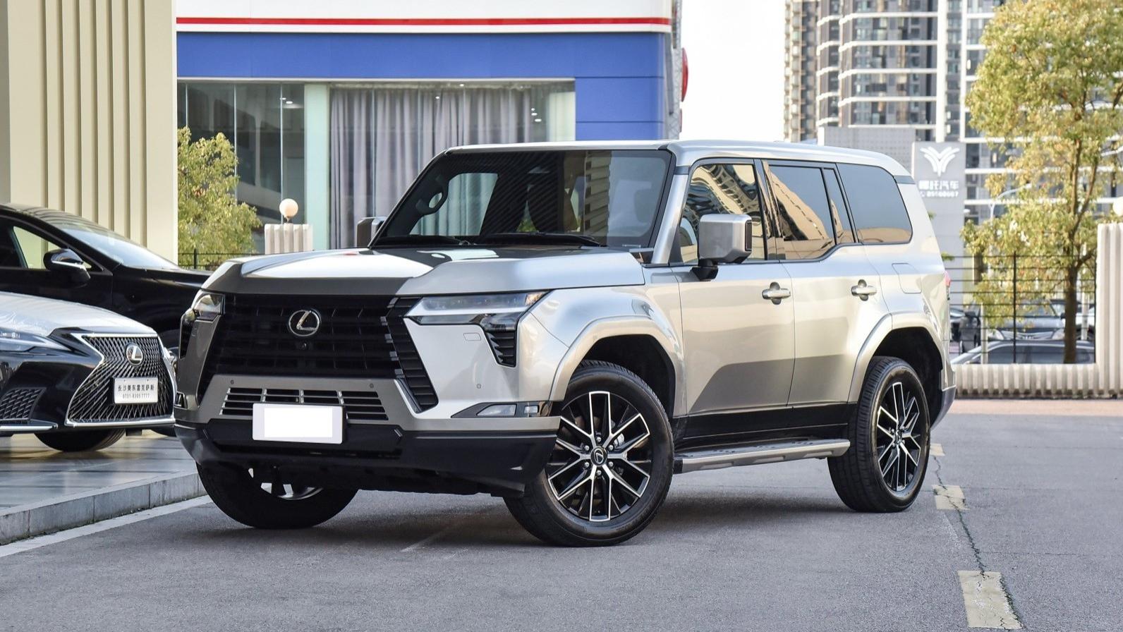 约合63万元，雷克萨斯版“陆巡”亮相，大七座布局，配3.5T+10AT