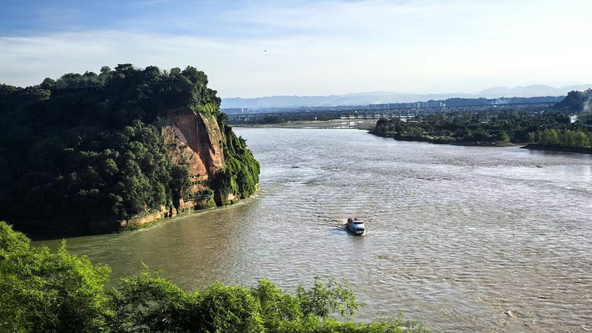 如果说它是四川的“母亲河”，就是因为它成就了“天府之国”？