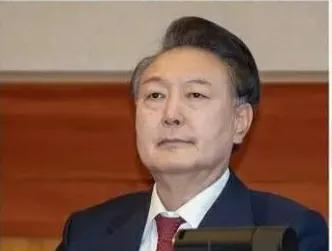 韩国宪法法院一致裁定罢免韩国总统尹锡悦。
#韩国#