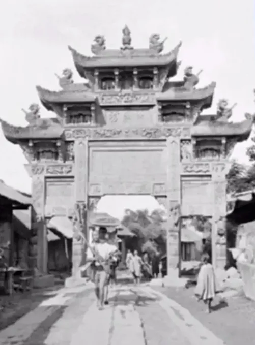 消失的“红牌楼”，被一首诗留住了