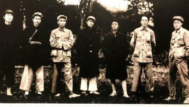 【史话】红军时期，有人写信挑拨彭德怀，他直接把信交给了毛泽东