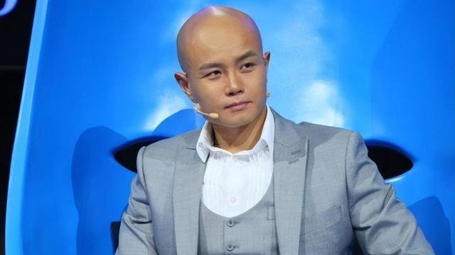 50岁乐嘉从美国回国，定居云南养老，前妻已去世，和女儿相依为命