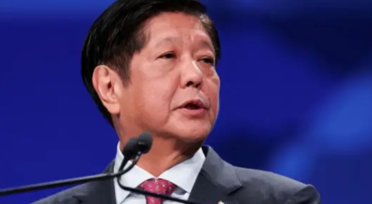 【菲军整装待命，出兵台海只需一声令下，不等解放军出手，马科斯已收到下马威】
 