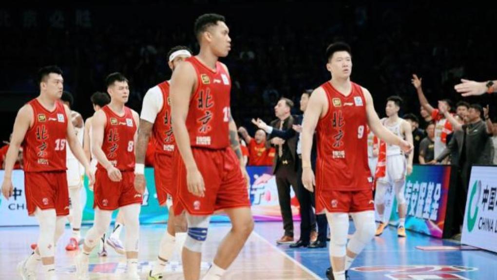 33 分惨败！北京主场遭血洗，方硕致歉周琦哑火：冠军梦碎了？