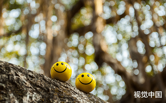 未婚夫永远偏向别人，我选择离婚