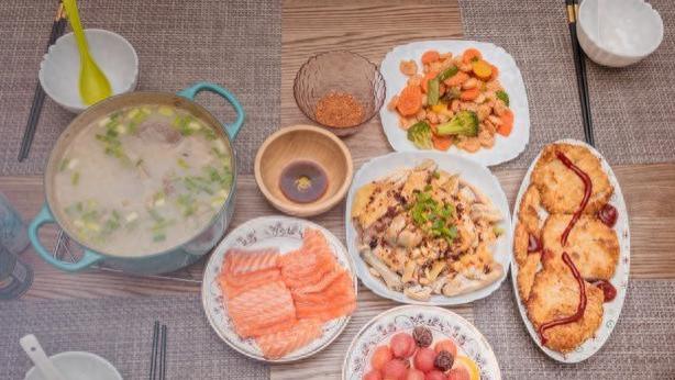 挑战40元预算，一家四口晚餐吃什么最划算？
