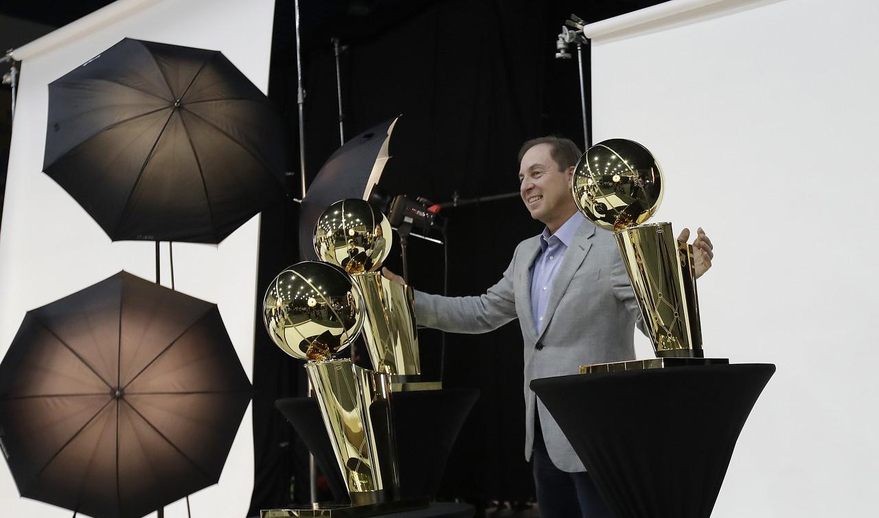 NBA近11年“狂花钱”的球队是谁？
1、勇士：7.48亿（4冠）
2、快船：4