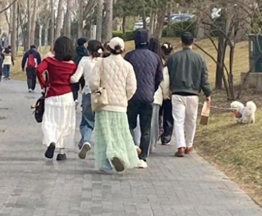 马龙赛场家庭双丰收 夏露穿搭美似女星
