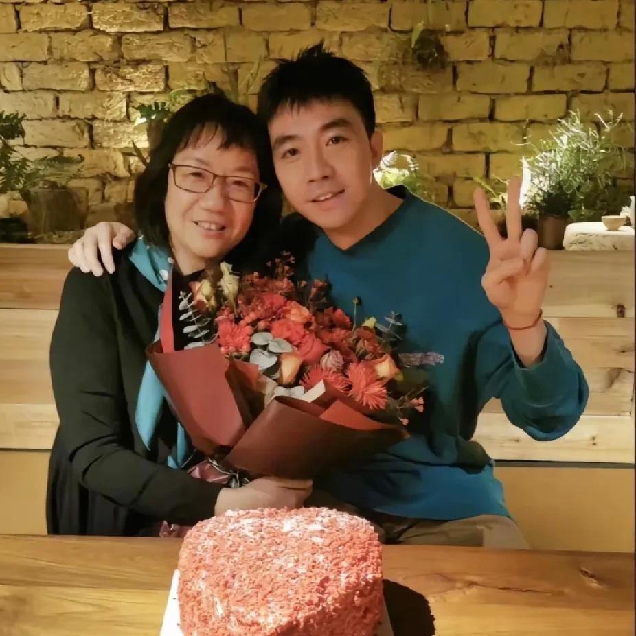 以前对俞灏明的印象就是选秀出道的偶像，后来偶然刷到他现在的戏才发现演技挺能打。最