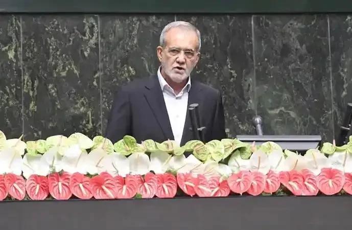 6月16日，伊朗总统佩泽希齐扬感谢巴基斯坦参议院通过谴责以色列袭击伊朗，“昨日，