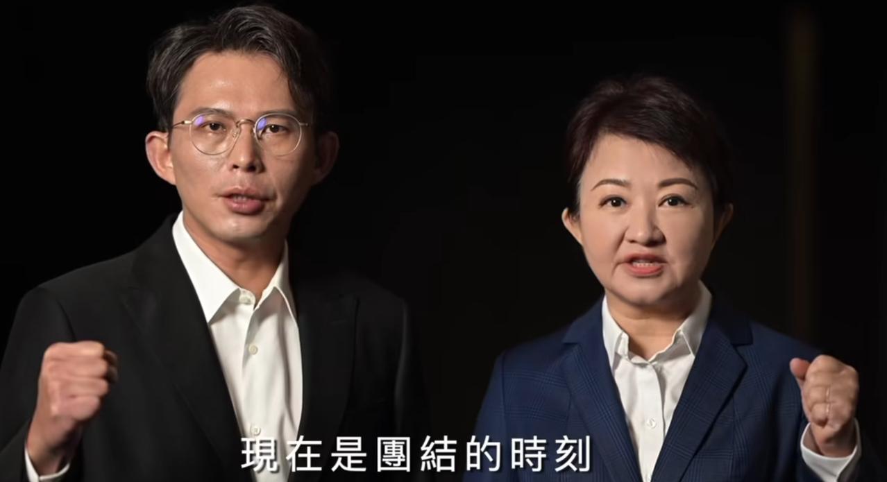 2028  应该就是这两个人代表蓝白出战了
如果柯文哲出不来，如果韩国瑜无心再战