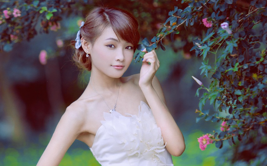 受气包的我突然觉醒了鉴宝系统，花五千块捡漏战国玉珏，差点气死恶毒继母!