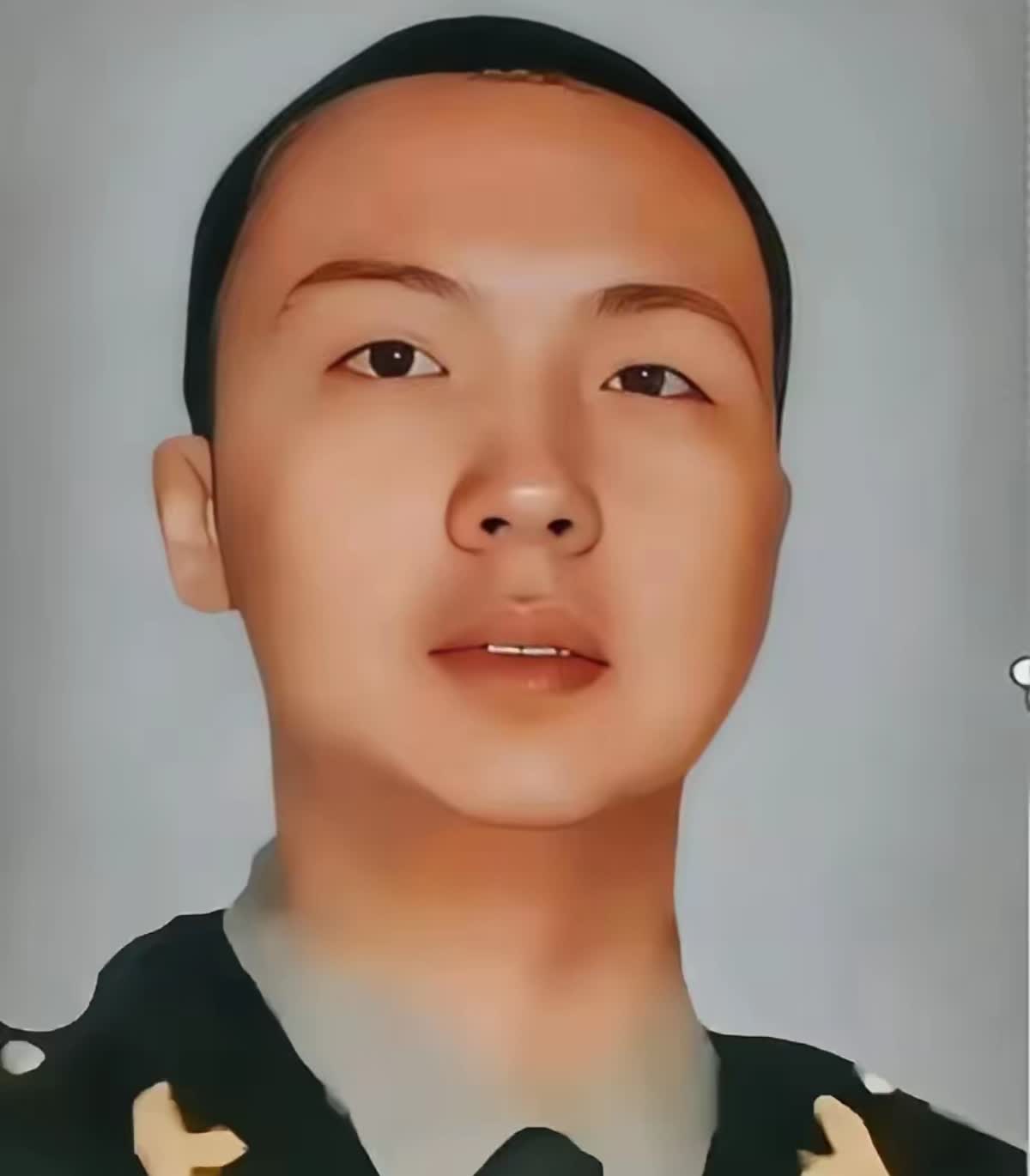 我们应给予毛东东空间，让其自然成长。民众对伟人后代的关注与厚望虽可理解，但过度关