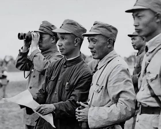 粟裕在华野的指挥权到底多大？看这几个真实战役就懂了
很多人以为粟裕在华东野战军是