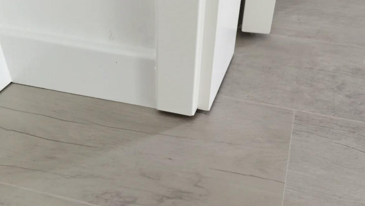 装修顺序揭秘：先装门还是先装地板？