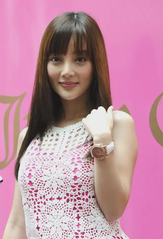 贾乃亮被离婚，真的不冤

当年，贾乃亮对李小璐可谓是一见倾心，展开了长达一年的热