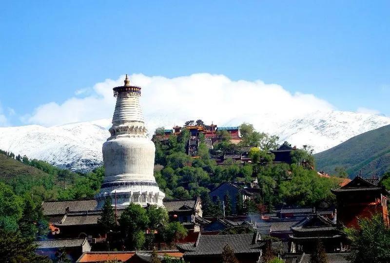 这辈子再也不去五台山了！
自去年8月份到五台山
为孩子求学、老人身体祈福以来，