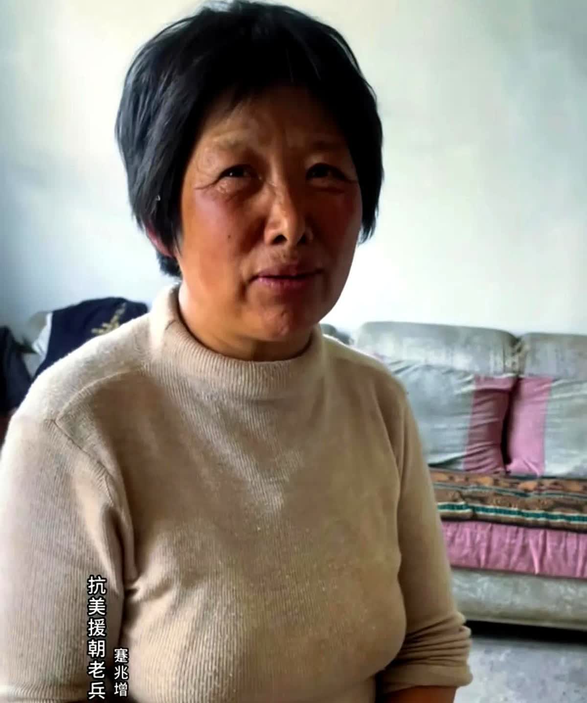 98岁的山东老兵蹇兆增最近在网上火了，他风趣幽默实在的话语赢得了众多网友的敬佩和