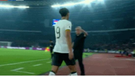 中印战：伊万深藏功与名 成一新职位候选