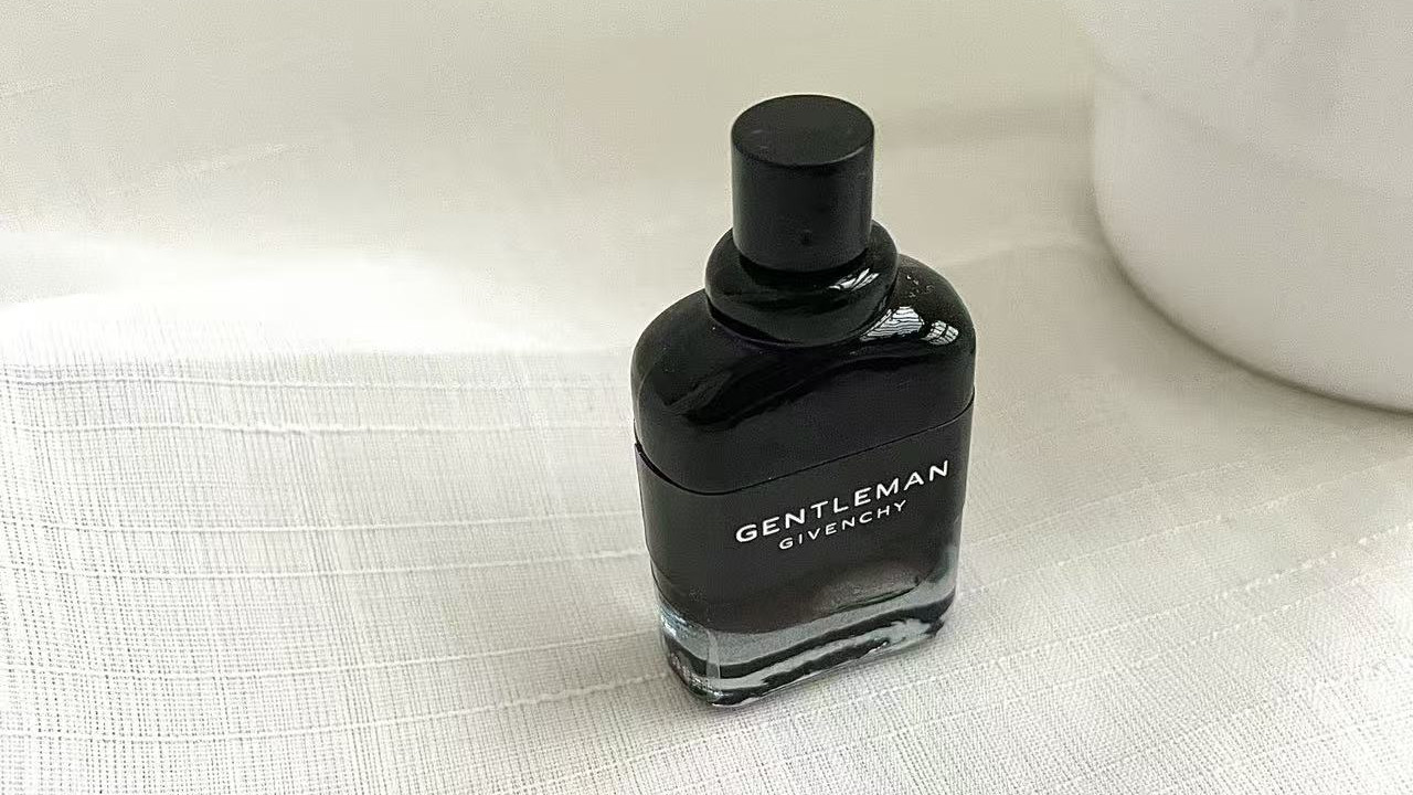 爱你却冷暴力你，面对这种伴侣，我们应该这么做