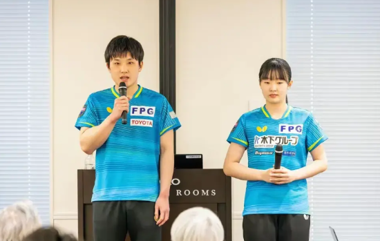 张本智和和张本美和兄妹俩都遭遇了“暂停门”，只不过张本美和是被动的受害者，而张本