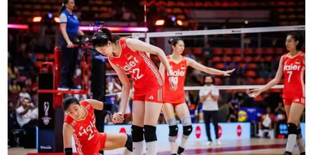 中国女排创造15年耻辱记录，王媛媛成唯一遮羞布，一是教练组没有很好研究或忽视了法