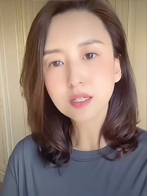 张蕾这又咋了？她突然从穿搭争议到谈及死亡，张蕾究竟怎么了？
最近几天，主持人张蕾