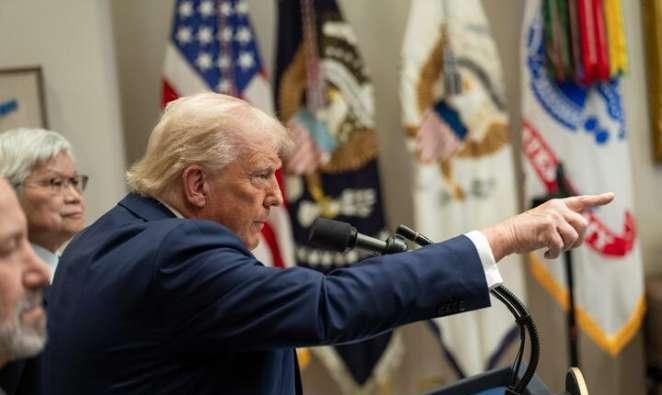 特朗普的“大而美的法案”——它对美国承诺了什么：究竟是繁荣还是衰落？
特朗普重返