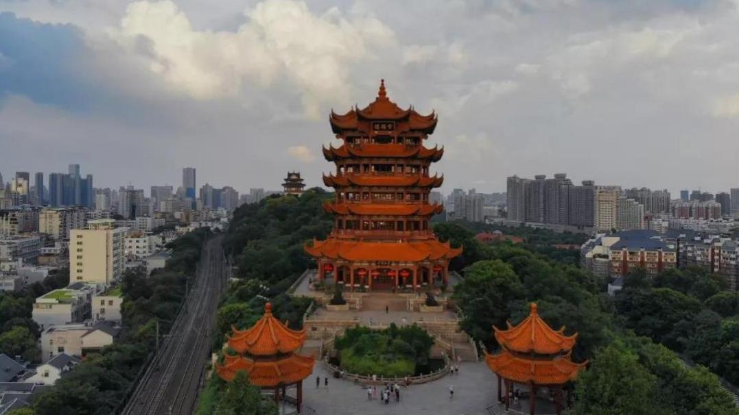 740年，一个布衣诗人的离世为何让盛唐如此心碎？