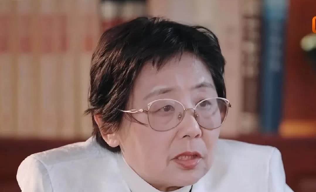 黄圣依妈妈一直不喜欢杨子这个女婿的原因找到了！

原来当初黄圣依和杨子结婚是