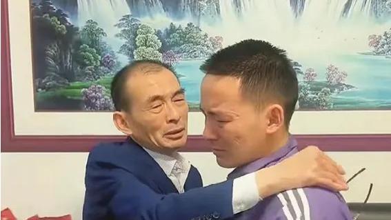 谢爸说：谢浩男和小妹拿筷手心向上！为啥生3女儿？大女最懂谢爸
