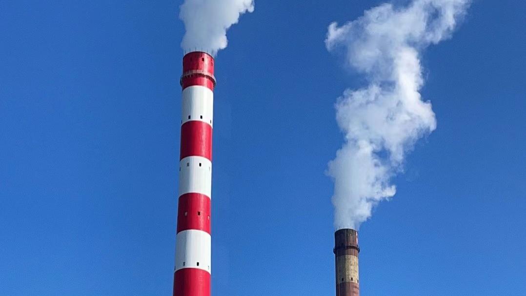 烟囱航空标志改造翻新项目正式竣工 明晰通航标识