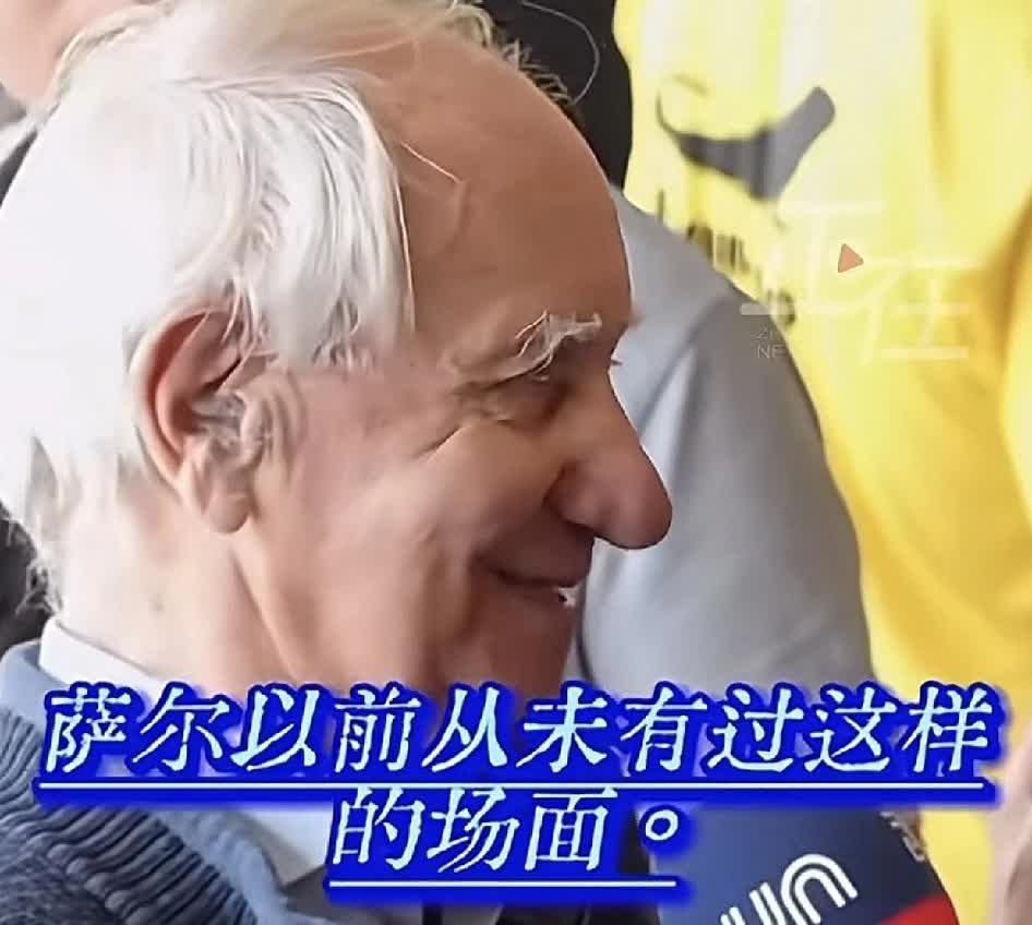 谁也没想到
樊振东到德国打球后
首先带火的不是乒乓产业，而是当地的制衣业。
